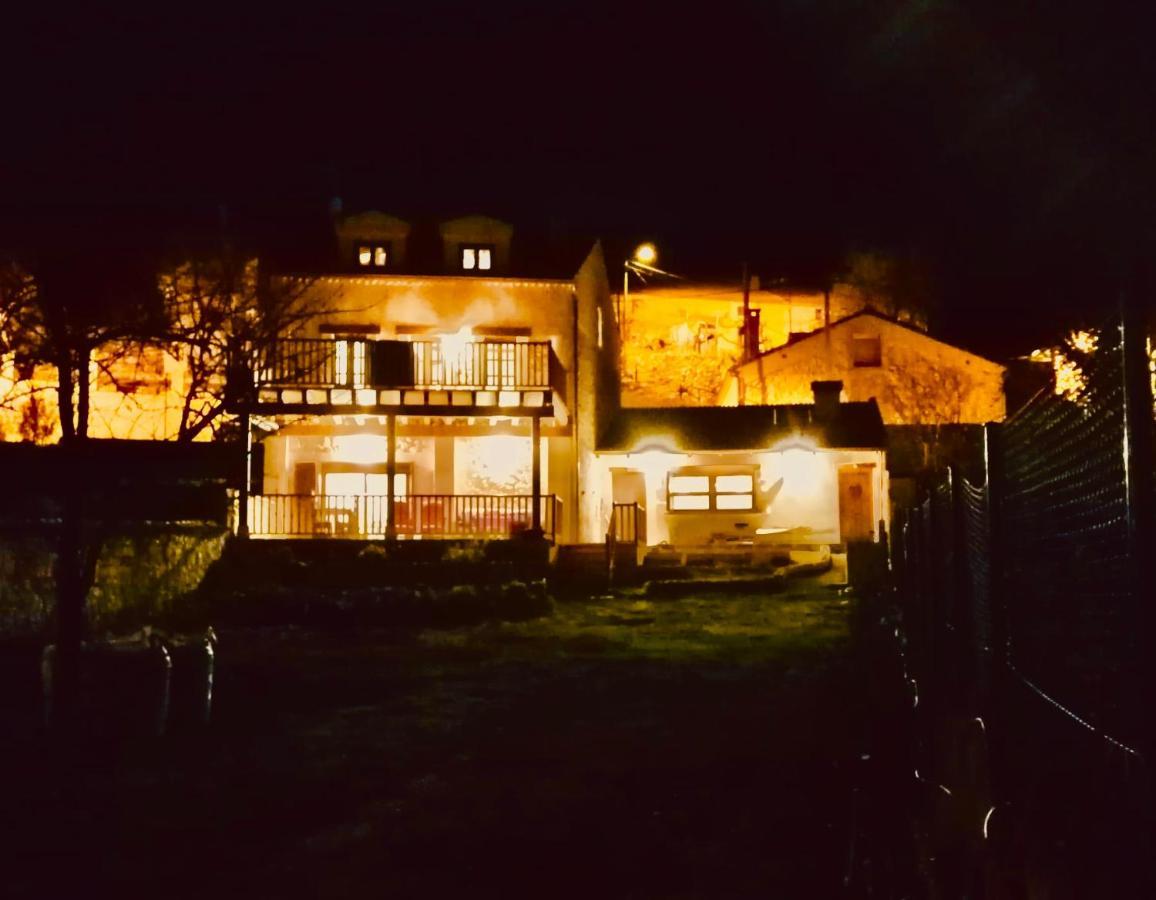 Alojamiento Gaia Aldeasona Exterior photo